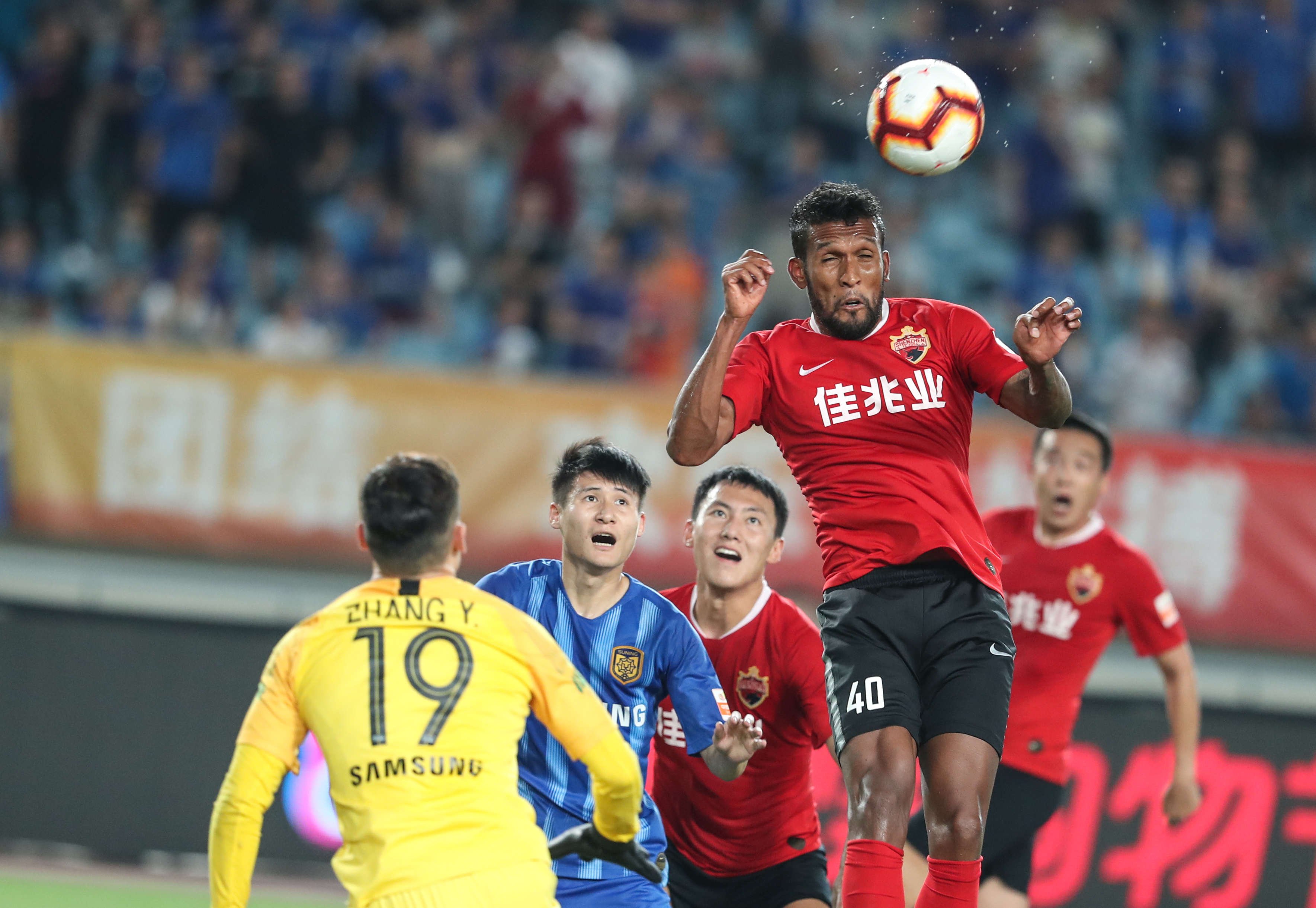 apEX ：这可能是 ZywOo 长时间以来第一次陷入低迷。目前没有明确的第一名队伍。
